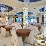Guest house Bialy Dom 4*