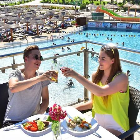 Bialy Dom 招待所 Jarosławiec