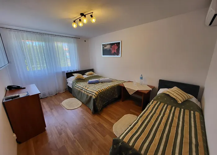 Bialy Dom Pensión 4*